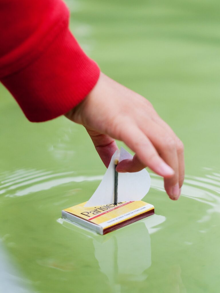 spiele im regen schiffchen