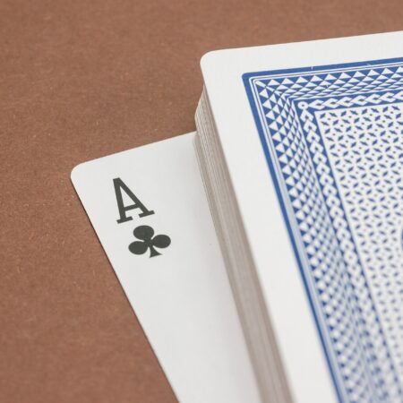 So spielt man das Kartenspiel 66